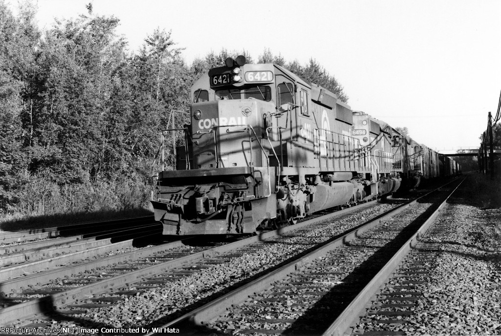 Conrail SD40-2 6421
